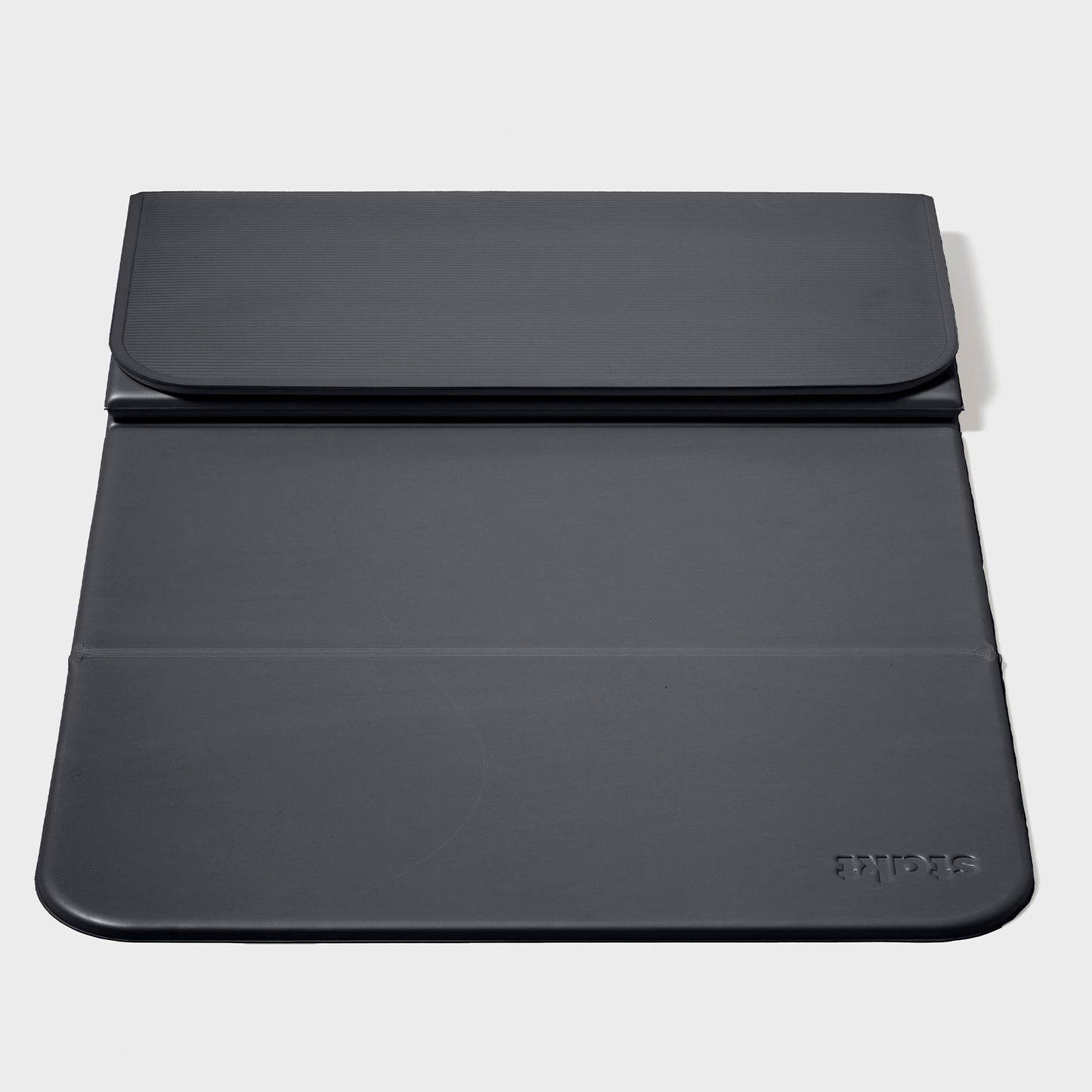 The Stakt Mat — Iron