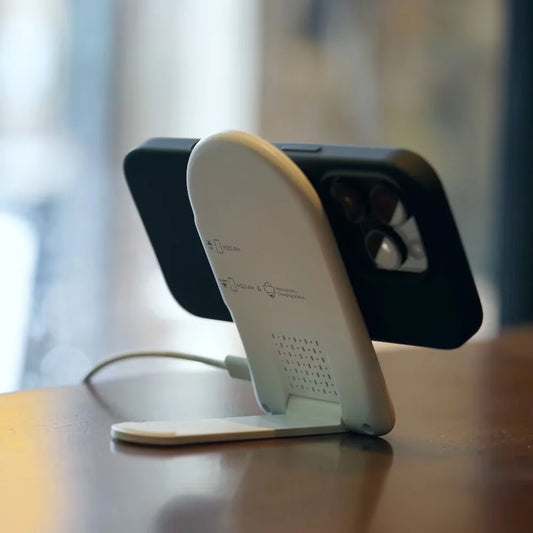 outboundIQ Foldix Wireless Charging Stand