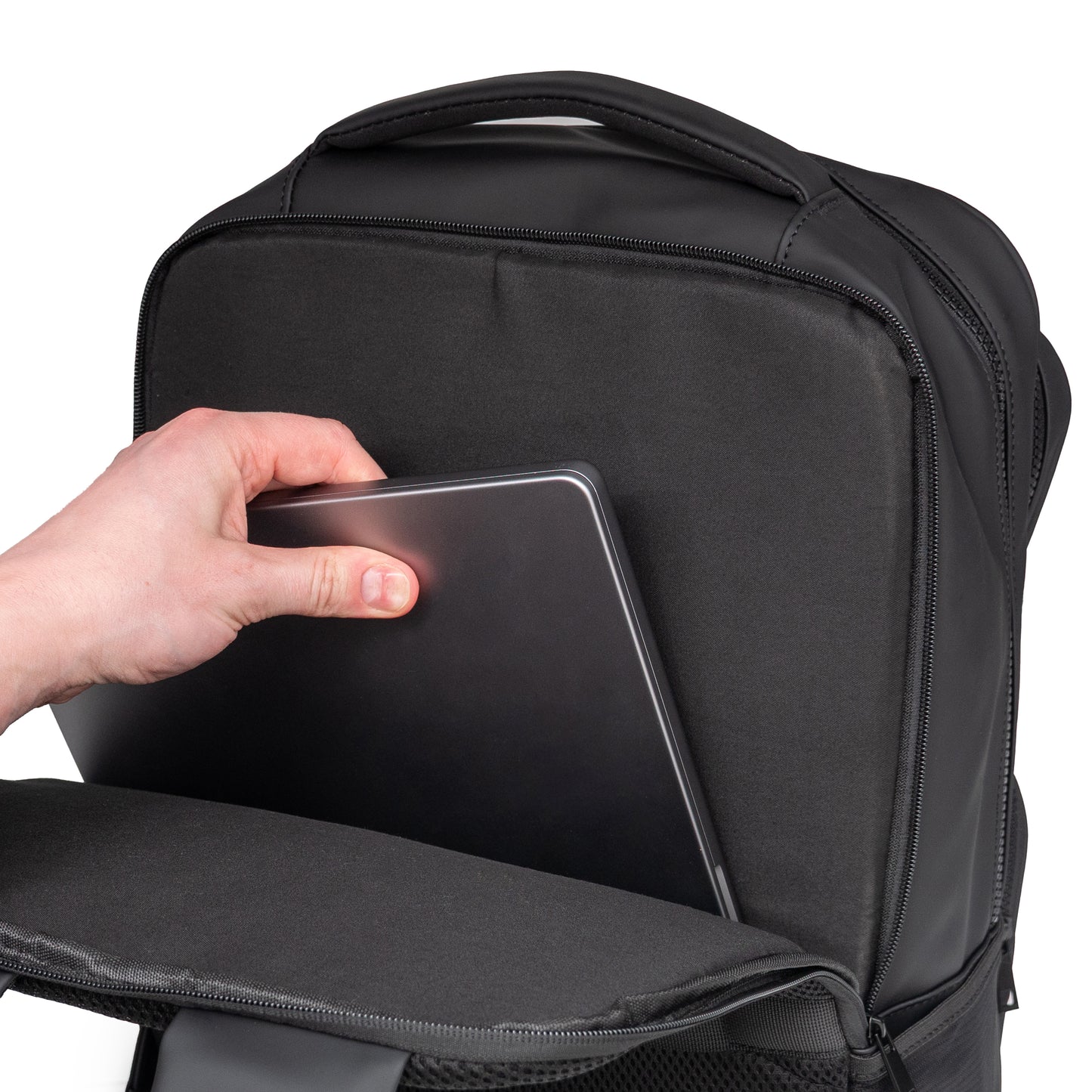 Roam 17" Laptop Backpack